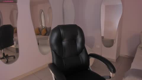 Morgan Hicks online show from 5, 3, 2025