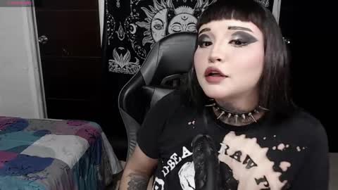 Snapshot of morganmoon1 chatting on 11, 5, 2026 Morgan Moon online show from 11, 5, 2026