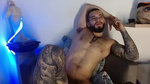 Snapshot of morgann_jones chatting on 7, 5, 2026 morgan online show from 7, 5, 2026
