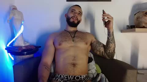 Snapshot of morgann_jones chatting on 16, 5, 2026 morgan online show from 16, 5, 2026