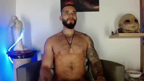 Snapshot of morgann_jones chatting on 7, 6, 2026 morgan online show from 7, 6, 2026