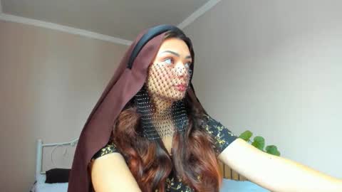 Snapshot of moroccan_diamond_ chatting on 15, 12, 2025 Medina online show from 15, 12, 2025