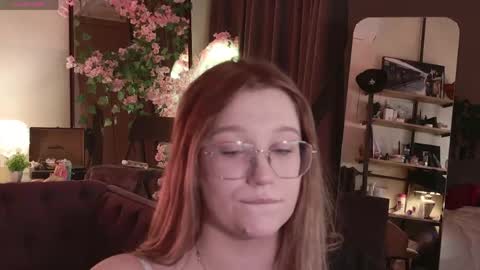 Snapshot of morvelyn chatting on 3, 6, 2026 morvelyn online show from 3, 6, 2026