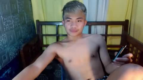 mostwantedtwink online show from 24, 4, 2026