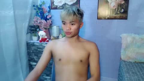 Snapshot of mostwantedtwink chatting on 6, 5, 2026 mostwantedtwink online show from 6, 5, 2026