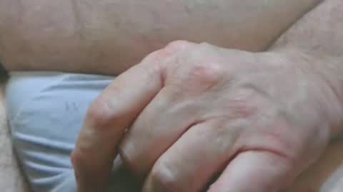 moth12 online show from 4, 3, 2025