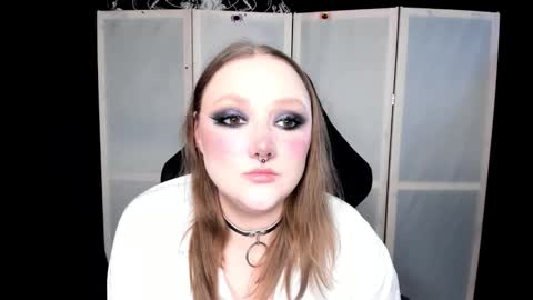 Snapshot of motorkate chatting on 17, 12, 2025 motorkate online show from 17, 12, 2025