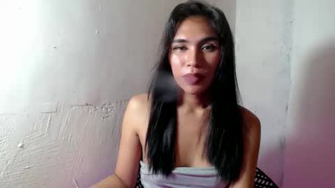 mouiline_rouge69 online show from 27, 3, 2026
