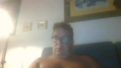 ManBoobDaddyBear online show from 26, 1, 2025