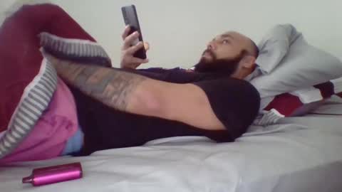 Mr8 online show from 10, 1, 2025