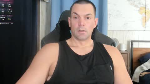 Snapshot of mr_mac69 chatting on 20, 12, 2025 Cam online show from 20, 12, 2025