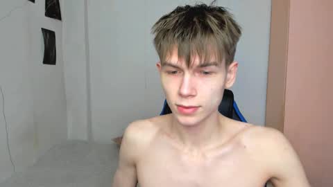 Snapshot of mr_makentoshi chatting on 18, 2, 2025 Makentoshi online show from 18, 2, 2025