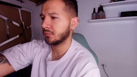 MIKEE online show from 7, 10, 2025