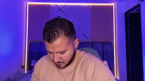 MIKEE online show from 31, 7, 2026
