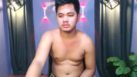 mr_olivercummerx online show from 10, 10, 2025