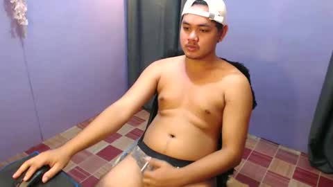 mr_olivercummerx online show from 29, 10, 2025