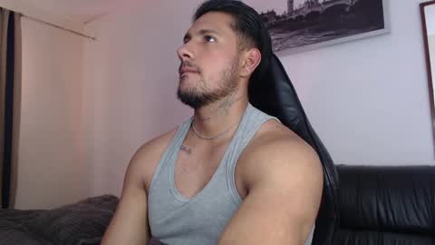 AARON online show from 8, 6, 2026