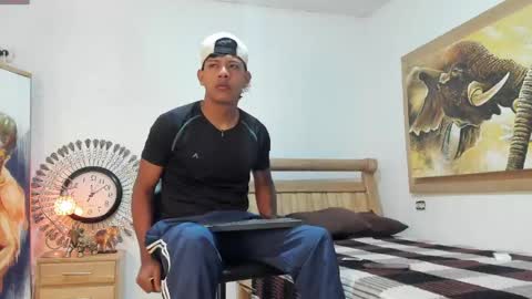 mr_stiven_ online show from 19, 5, 2026