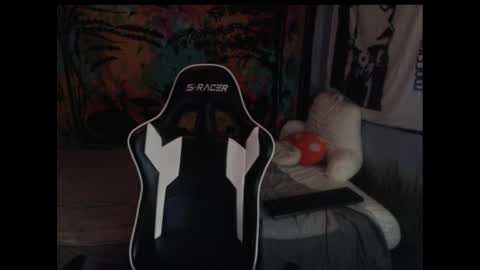 Snapshot of mr_strawberry chatting on 30, 9, 2025 mr_strawberry online show from 30, 9, 2025