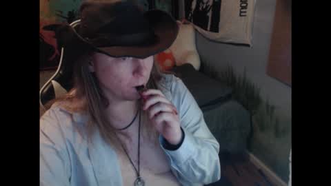 Snapshot of mr_strawberry chatting on 21, 12, 2025 mr_strawberry online show from 21, 12, 2025