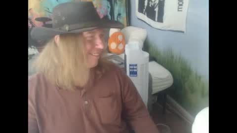 Snapshot of mr_strawberry chatting on 16, 4, 2026 mr_strawberry online show from 16, 4, 2026