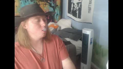 Snapshot of mr_strawberry chatting on 18, 4, 2026 mr_strawberry online show from 18, 4, 2026