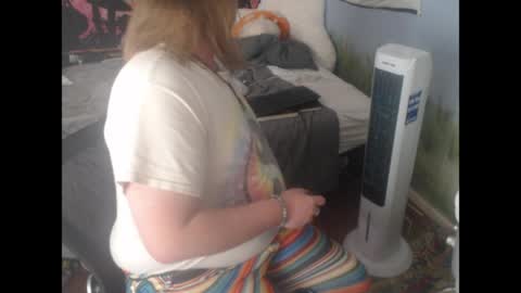 Snapshot of mr_strawberry chatting on 19, 4, 2026 mr_strawberry online show from 19, 4, 2026