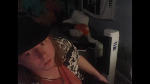 Snapshot of mr_strawberry chatting on 23, 4, 2026 mr_strawberry online show from 23, 4, 2026