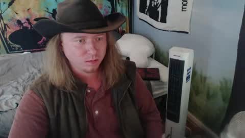 Snapshot of mr_strawberry chatting on 27, 5, 2026 mr_strawberry online show from 27, 5, 2026