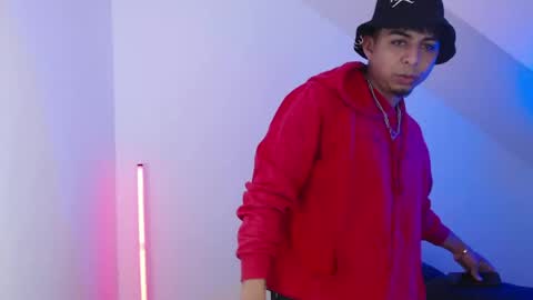 Snapshot of mralpha_latino chatting on 13, 4, 2026 Alpha LATINO online show from 13, 4, 2026