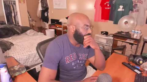 Snapshot of mrchuckdailyxxx chatting on 22, 11, 2025 Chuck Daily online show from 22, 11, 2025