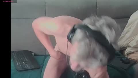 Snapshot of mreurope69 chatting on 6, 11, 2025 I am Hardy online show from 6, 11, 2025