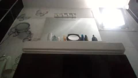 Snapshot of mrhandsomelovee chatting on 10, 6, 2026 Nikola online show from 10, 6, 2026