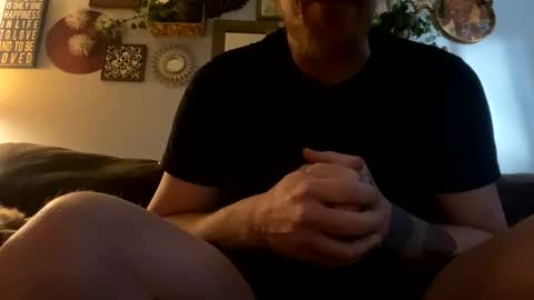 Snapshot of mrj1982 chatting on 4, 3, 2025 Mr.j online show from 4, 3, 2025