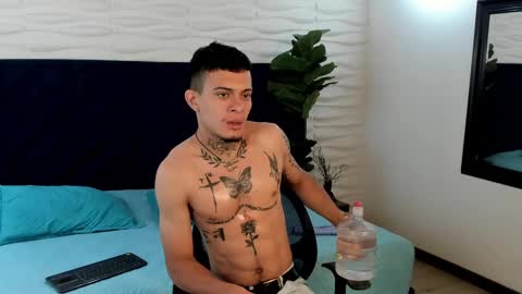 mrjustin_ online show from 22, 10, 2025