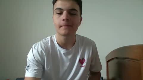 Snapshot of mrpine504 chatting on 26, 2, 2026 mrpine504 online show from 26, 2, 2026