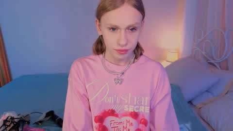 Snapshot of mrs_mills chatting on 15, 11, 2025 Barbie online show from 15, 11, 2025