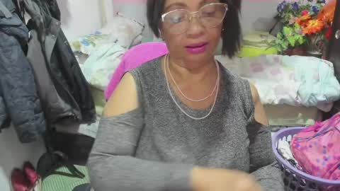 mrs_mommy online show from 12, 5, 2026