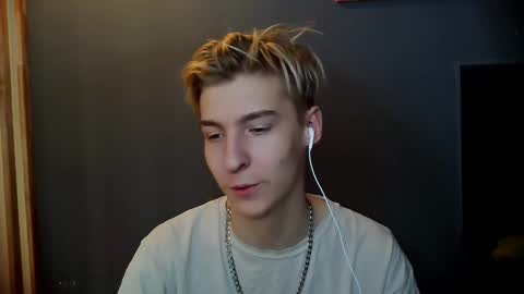 Snapshot of mrsexycum4u chatting on 9, 1, 2025 Adam online show from 9, 1, 2025