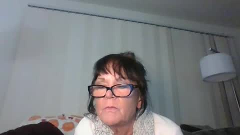 VivianHarper online show from 2, 11, 2025