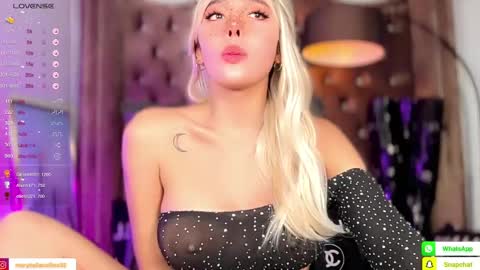 Miss Bella MIXED BRITISH DUTCH BLACK AMERICAN online show from 4, 1, 2025