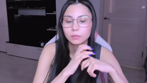 ms_emily_ online show from 26, 3, 2026