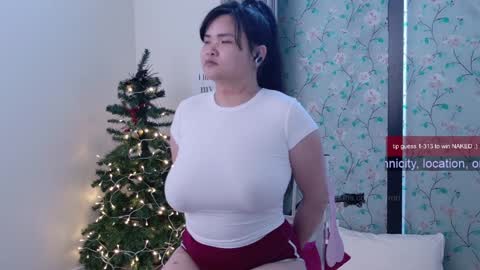 Snapshot of ms_mochii chatting on 16, 1, 2025 R o r i SnapChat heyroriv2 wednesday - sunday Noon oclock mountain - 5pm mountain online show from 16, 1, 2025