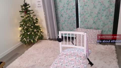 Snapshot of ms_mochii chatting on 20, 2, 2025 R o r i SnapChat heyroriv2 wednesday - sunday Noon oclock mountain - 5pm mountain online show from 20, 2, 2025