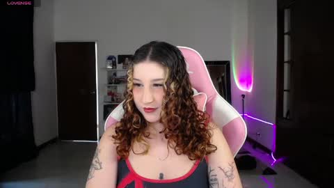 Snapshot of ms_ratuelita chatting on 6, 5, 2026 Manuela3 online show from 6, 5, 2026
