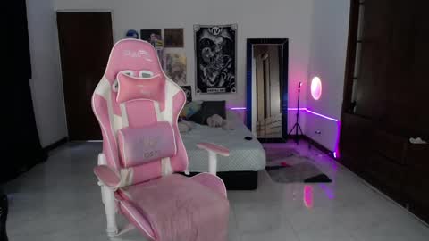 Snapshot of ms_ratuelita chatting on 17, 5, 2026 Manuela3 online show from 17, 5, 2026