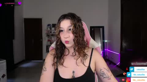 Snapshot of ms_ratuelita chatting on 7, 6, 2026 Manuela3 online show from 7, 6, 2026