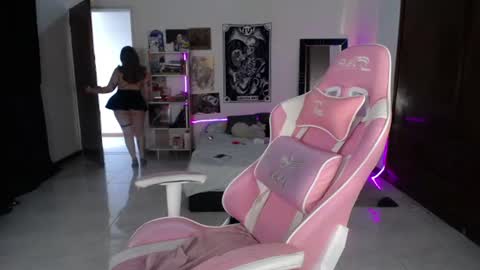 Manuela3 online show from 22, 7, 2026