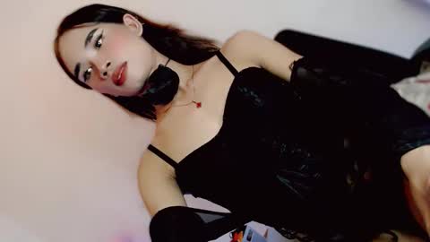 mscherry_ online show from 24, 4, 2026