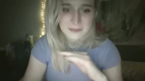 Snapshot of msclairewhatever chatting on 12, 9, 2025 msclairewhatever online show from 12, 9, 2025